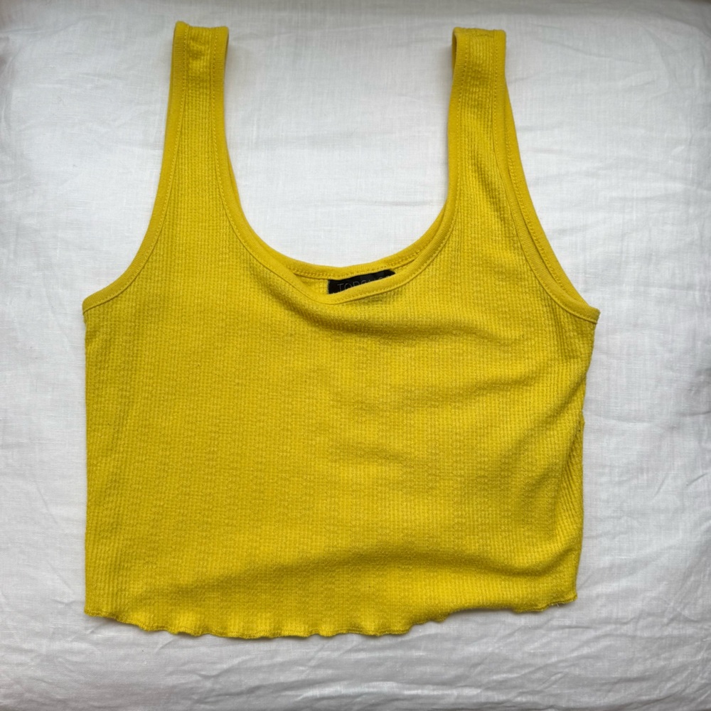 Yellow Ribbed Cropped Tank Top - Picture 2 of 5